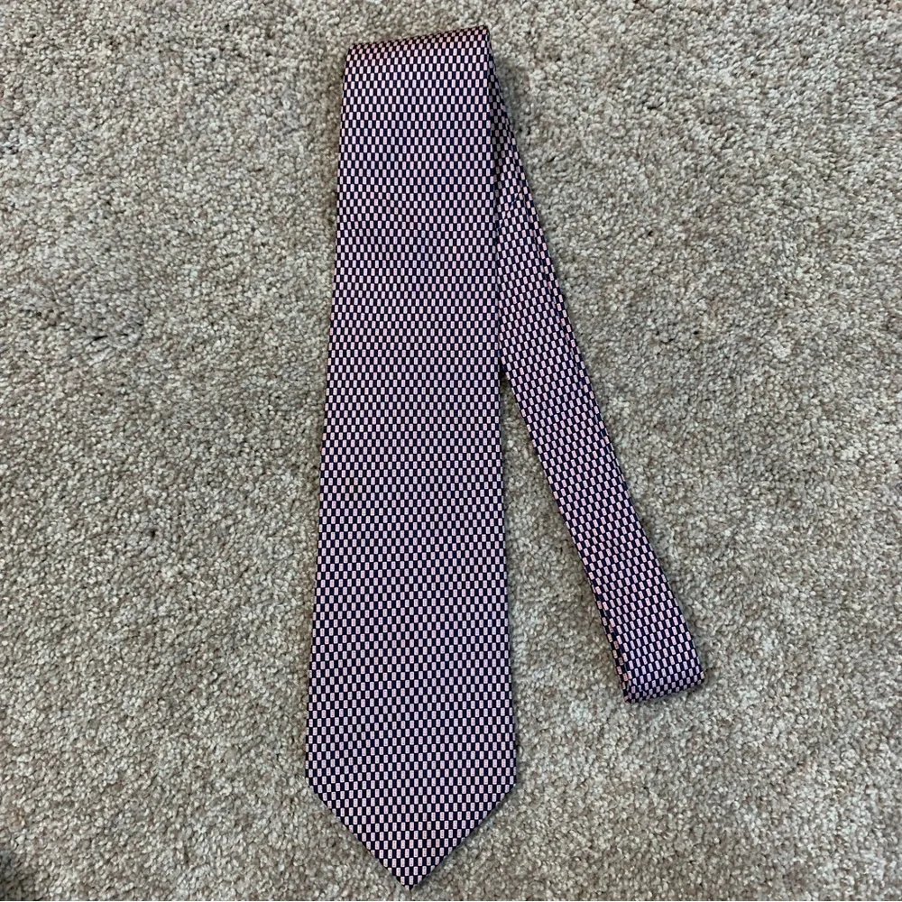 Brooks Brothers Makers Men’s Tie Navy Pink Checkered Geometric 100% Silk USA